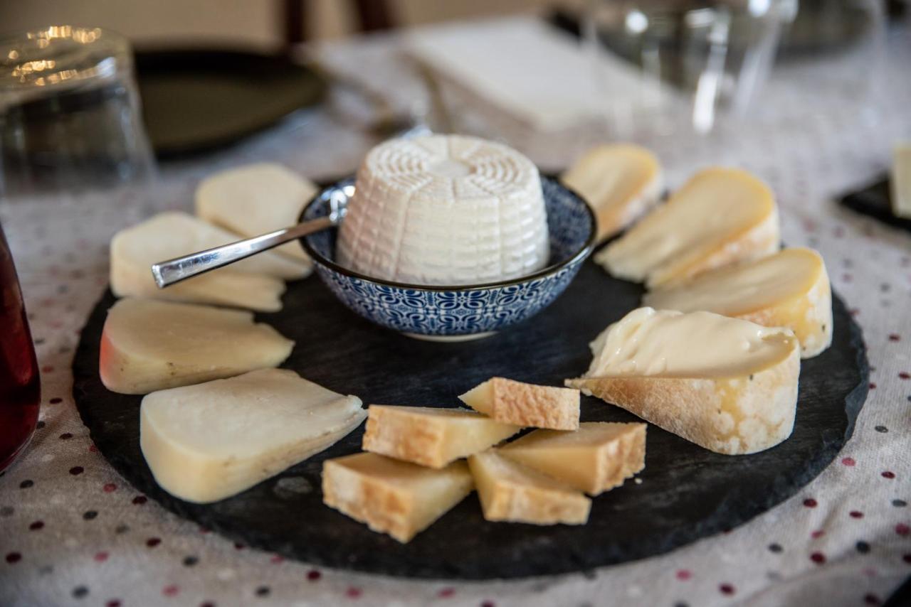 Agriturismo Le Due Querce Cerreto di Spoleto Luaran gambar